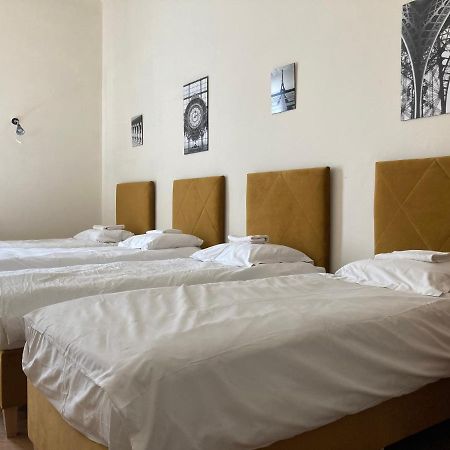 Hello Aparthotels Krasków Eksteriør bilde