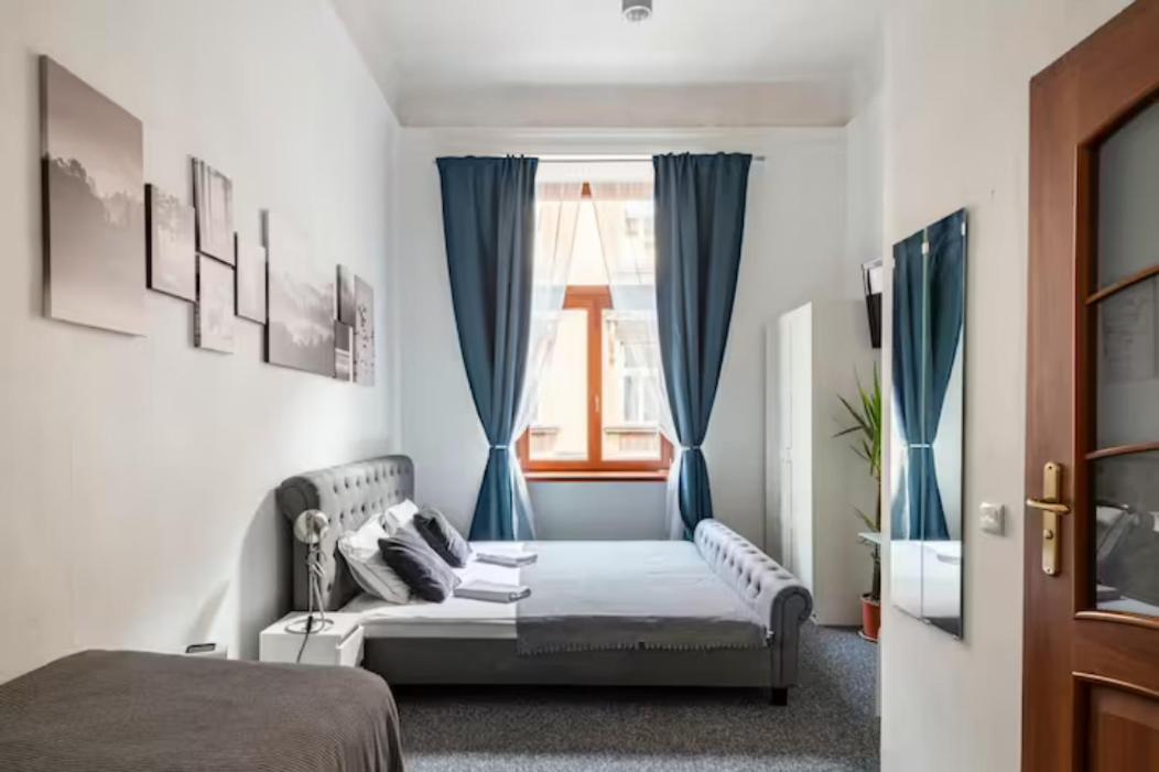 Hello Aparthotels Krasków Eksteriør bilde