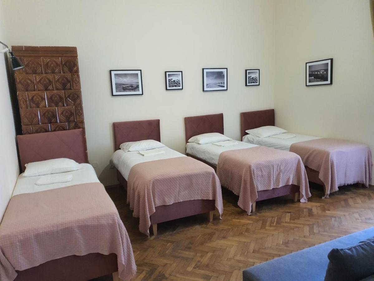 Hello Aparthotels Krasków Eksteriør bilde