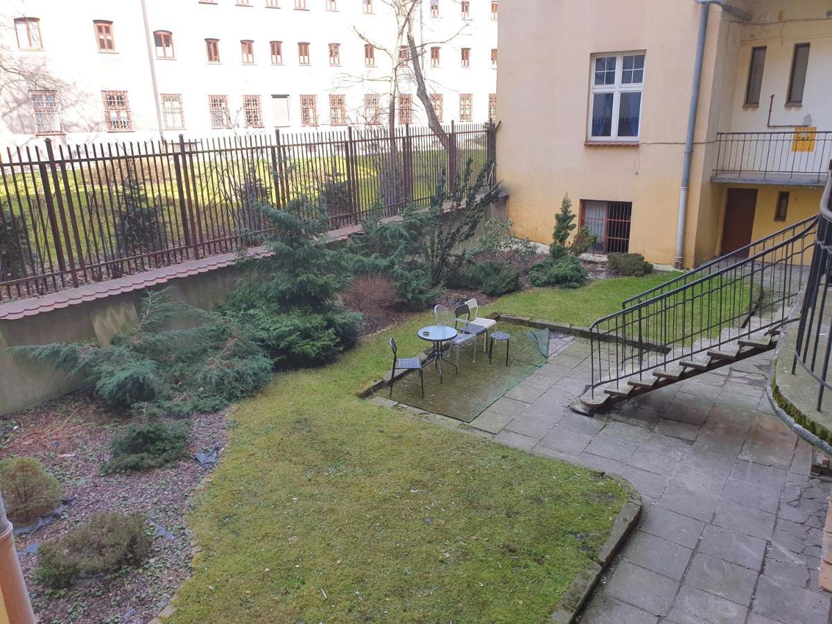 Hello Aparthotels Krasków Eksteriør bilde