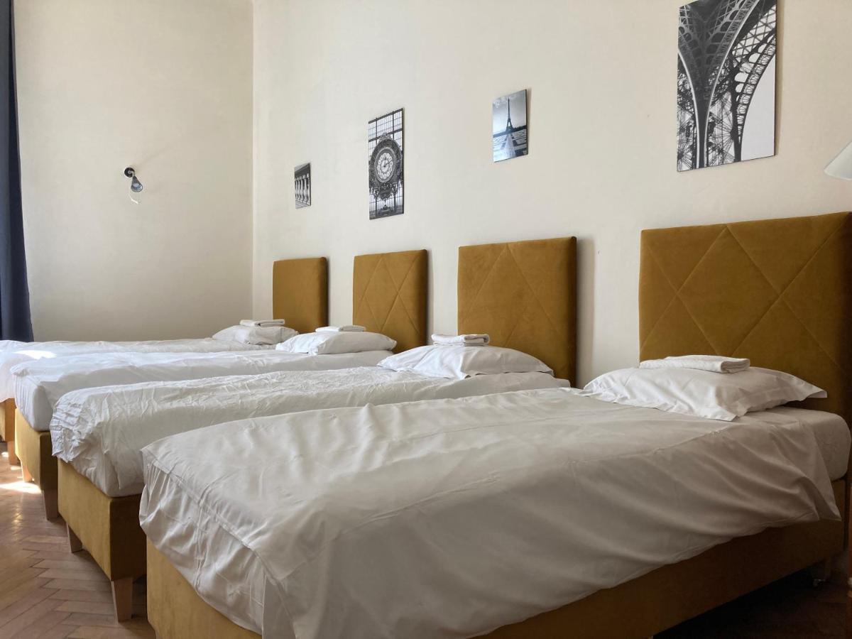 Hello Aparthotels Krasków Eksteriør bilde